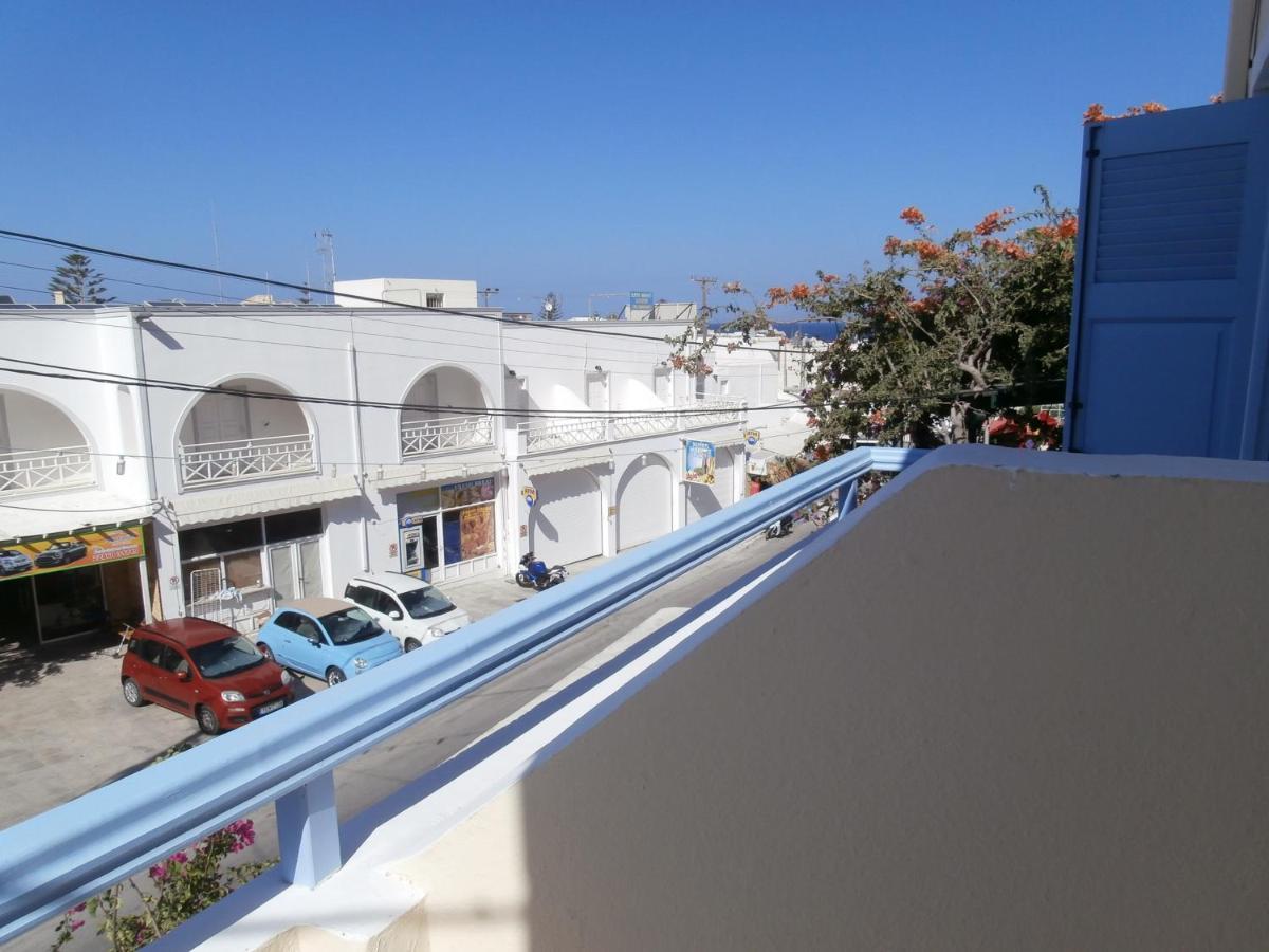 Narkissos Hotel Kamari  Ngoại thất bức ảnh