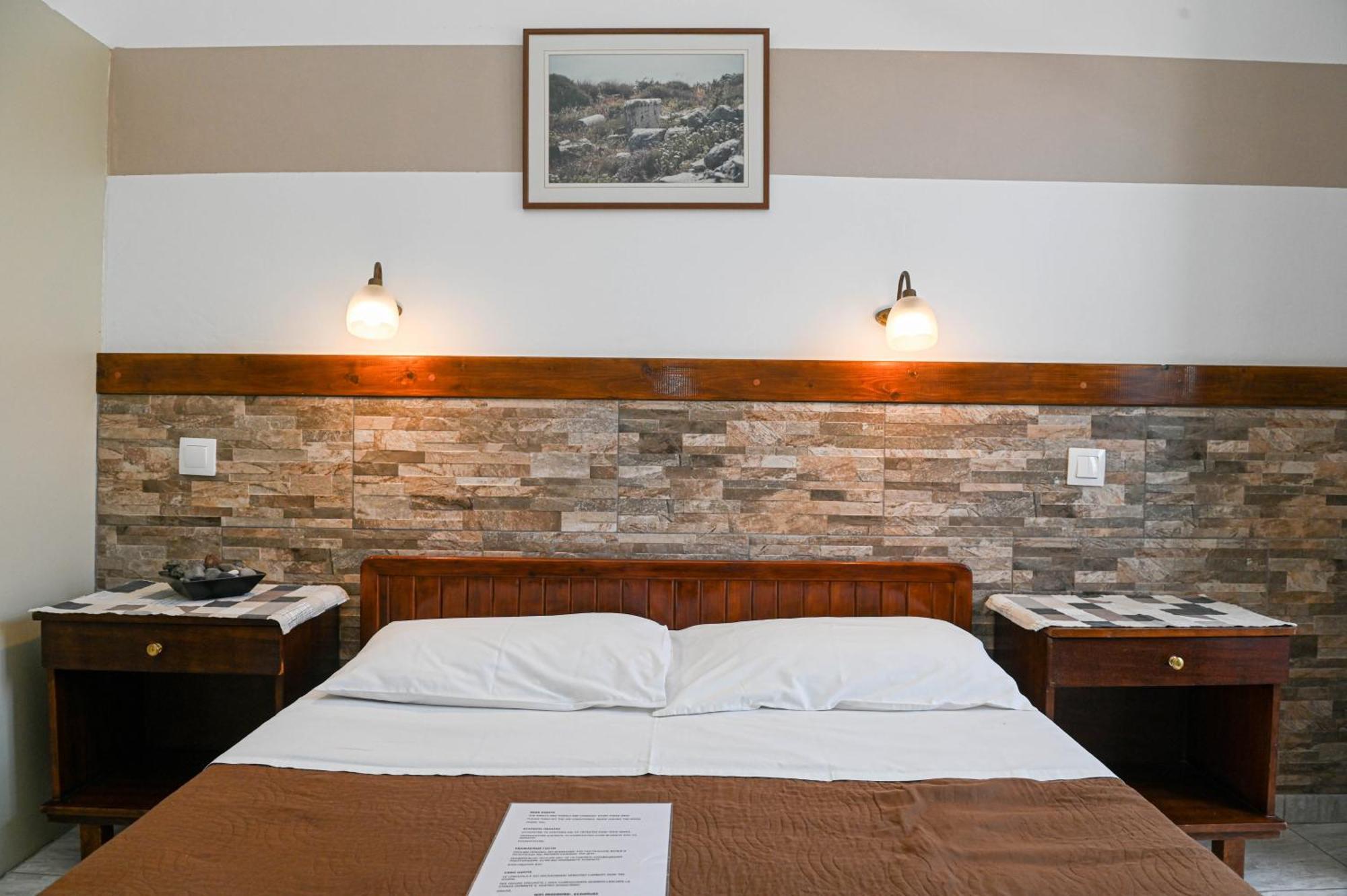 Narkissos Hotel Kamari  Ngoại thất bức ảnh