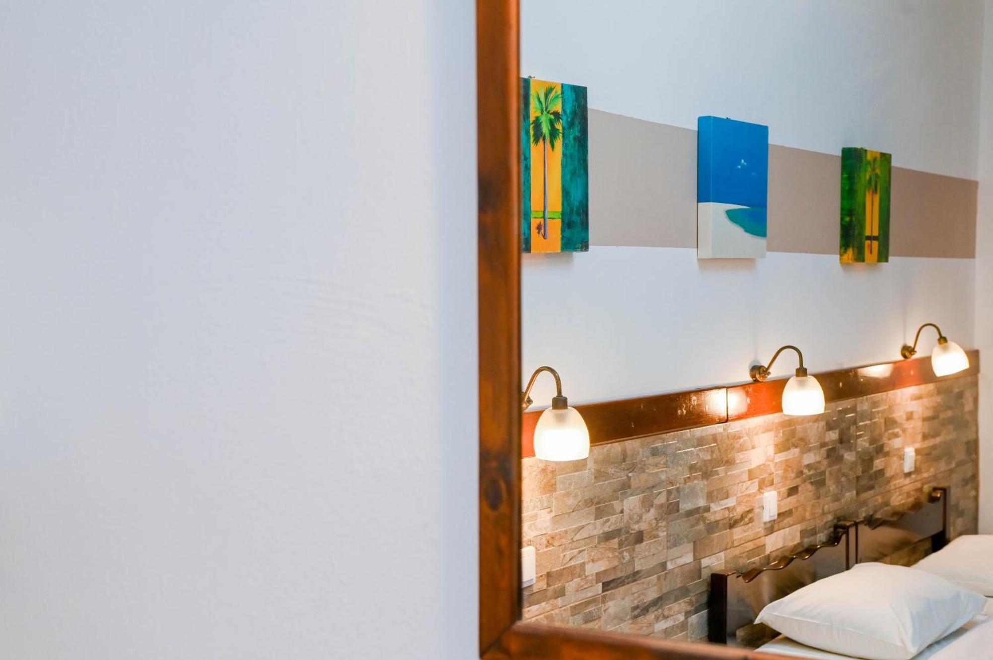 Narkissos Hotel Kamari  Ngoại thất bức ảnh