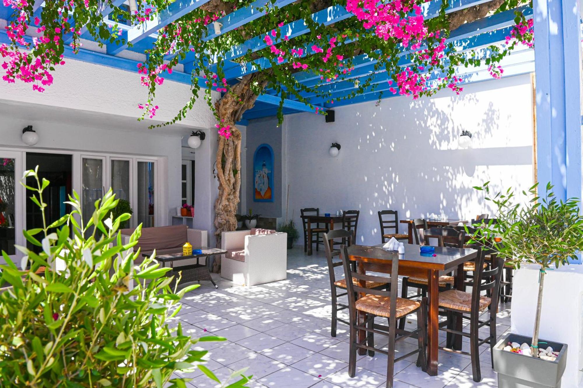 Narkissos Hotel Kamari  Ngoại thất bức ảnh
