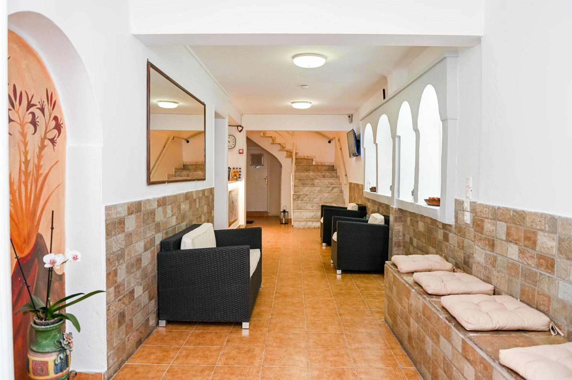 Narkissos Hotel Kamari  Ngoại thất bức ảnh
