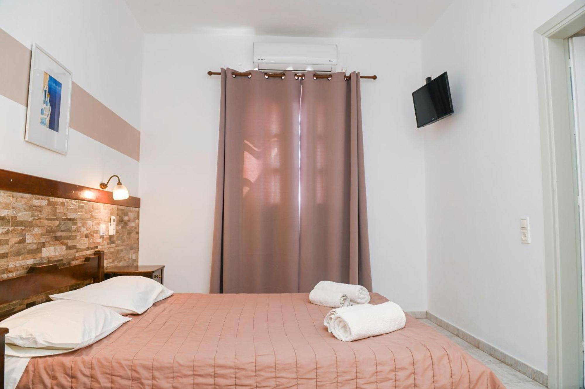 Narkissos Hotel Kamari  Ngoại thất bức ảnh